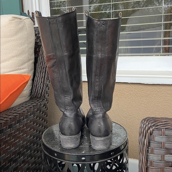 FRYE Black Leather Boots. Size 10B - Picture 3 of 8